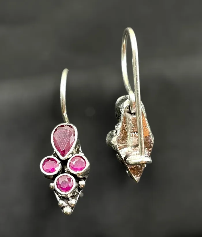 Earrings Gemstone The Paras Silver Gemstone Earrings Red